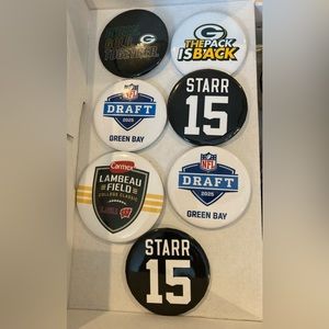 Set of seven collectible Green Bay Packers buttons